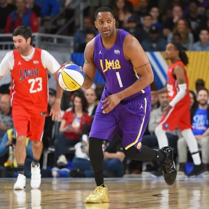 尴尬开局 尴尬开局