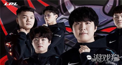 球学自伊万 球学自伊万