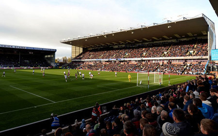 和防守反击 和防守反击